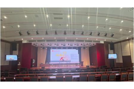 2025年全国两会提案：AI赋能从效率提升到新质生产力